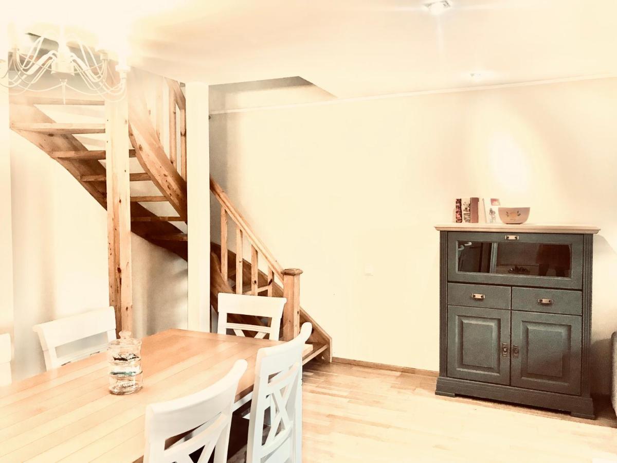 Cozy City Penthouse Apartment, Free Parking Tallinn Exteriör bild